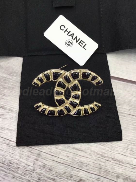 Chanel Brooch 66